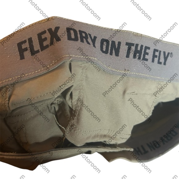 Men's Duluth Trading Co. Tan  Flex Dry on the Fly Cargo Pants Sz 34 x 32 - Picture 4 of 4